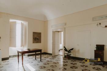 Beautiful 215 sqm apartment part of a palazzo dated back to the 1880. Italy | Abruzzo | Monteodorisio . €220.000 Ref.:MO1880 photo 25