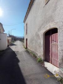 Cheap town house with cellars for sale in Rapino, Abruzzo. Img4