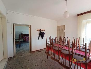 Cheap town house with cellars for sale in Rapino, Abruzzo. Img15
