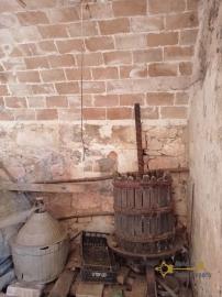 Cheap town house with cellars for sale in Rapino, Abruzzo. Img27