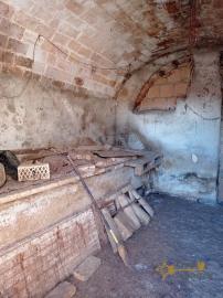 Cheap town house with cellars for sale in Rapino, Abruzzo. Img25