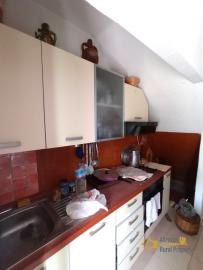 Petite one bedroom town house with garage. Acquaviva Collecroce Img3