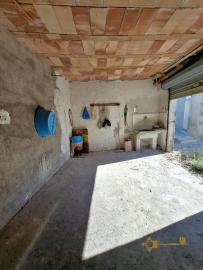 Detached town house with garage and small garden. San Buono Img17