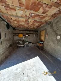 Detached town house with garage and small garden. San Buono Img16