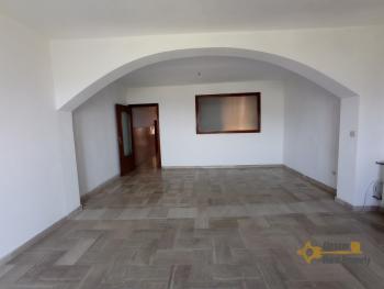 Large town house with beautiful panoramic terrace and cellar. Img9