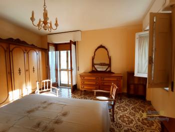 Large town house in perfect condition for sale in Abruzzo. Img36