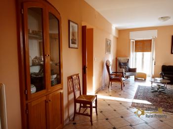 Large town house in perfect condition for sale in Abruzzo. Img13