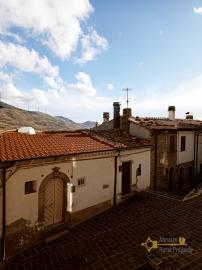 Large town house in perfect condition for sale in Abruzzo. Img15