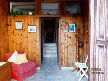 Two-bedroom town house with panoramic terrace and cellar. Castiglione Messer Marino Img4