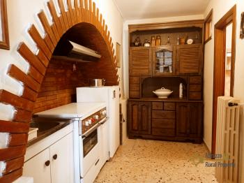 Charming three-bedroom stone house with mountain view and a cellar. Castiglione Messer Marino Img14