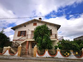 Beautiful villa with garden, land, and olive grove, Scerni Img7