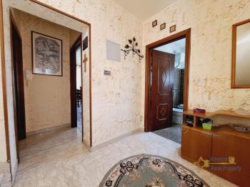 Very large town house with terrace and solar panels. Tornareccio. Img17