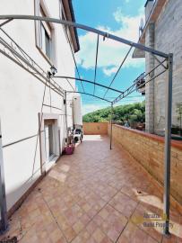 Very large town house with terrace and solar panels. Tornareccio. Img12