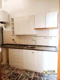 Large country house with garage and panoramic view, near the coast. Img9