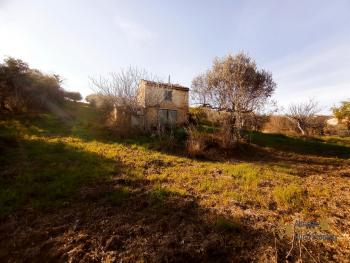 Cheap ruin with land and panoramic view near the coast for sale. Img8