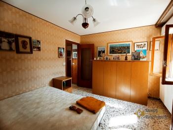 Large town house with two apartments for sale in Colledimezzo. Img19