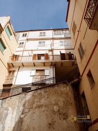 Large town house with two apartments for sale in Colledimezzo. Img40