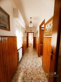 Large town house with two apartments for sale in Colledimezzo. Img21