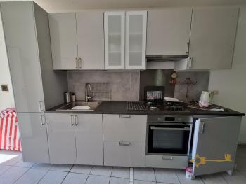 Beautiful villa with 3 separate habitable units, lovely outdoor space, garden and sea view. Fresagrandinaria Img34