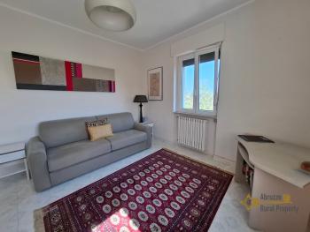 Beautiful villa with 3 separate habitable units, lovely outdoor space, garden and sea view. Fresagrandinaria Img23