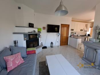 Beautiful villa with 3 separate habitable units, lovely outdoor space, garden and sea view. Fresagrandinaria Img11