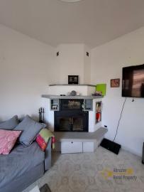 Beautiful villa with 3 separate habitable units, lovely outdoor space, garden and sea view. Fresagrandinaria Img9