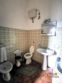 Historic palace with terrace, garden and spectacular view. Molise. Img29