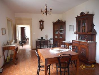 Historic palace with terrace, garden and spectacular view. Molise. Img4