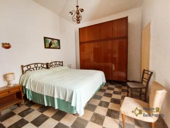 Large town house made of stone with terrace, near the coast. Img20