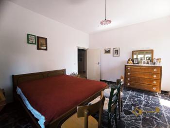 Detached country house with garden, land, garage and two large cellars. Roccaspinalveti Img27