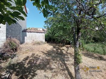 Detached country house with garden, land, garage and two large cellars. Roccaspinalveti Img37