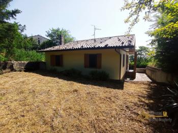 Detached country house with garden, land, garage and two large cellars. Roccaspinalveti Img9