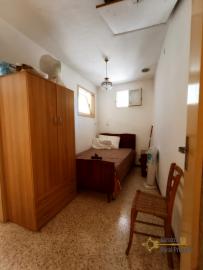 Petite town house in perfect condition near the coast for sale in Abruzzo. Img24