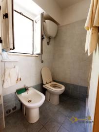 Petite town house in perfect condition near the coast for sale in Abruzzo. Img20