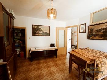 Petite town house in perfect condition near the coast for sale in Abruzzo. Img9