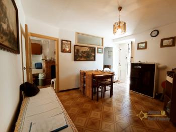 Petite town house in perfect condition near the coast for sale in Abruzzo. Img10