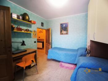 Beautiful character town house completely restored for sale. Abruzzo. Img30