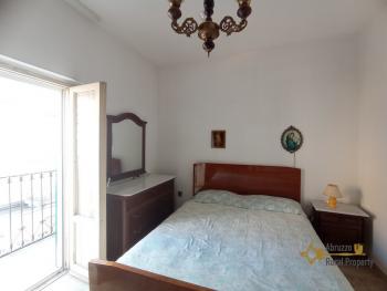Semi-detached town house with cellar for sale near the coast.Paglieta. Img13