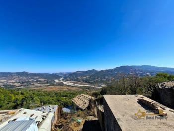 Petite semidetached house with cellar and panoramic view. Celenza sul Trigno Img8