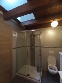 Recently restored town house with garage for sale in Carunchio. Img25