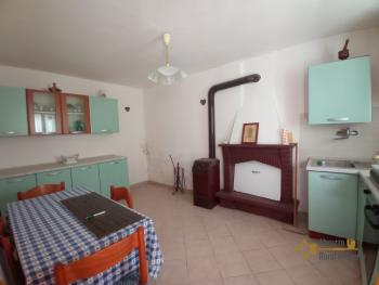 Perfect condition town house with garage and cellar. Montemitro., Img6