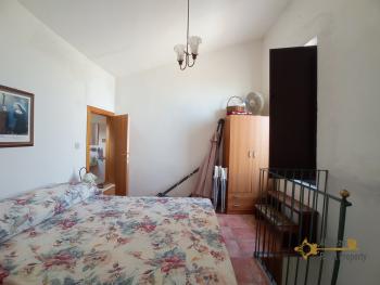 Cosy town house with a beautiful panoramic terrace and a sea view. Gissi. Img13