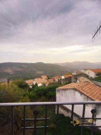 Two bedrooms town house with terrace and garden for sale near the coast. Img18