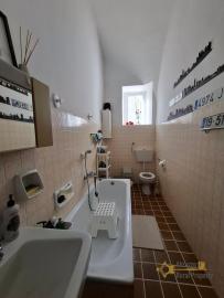 Elegant and characterful town house with vintage tiles and high barrel ceilings. Furci. Img14