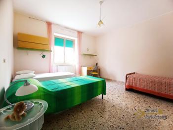 Perfect condition detached town house with two units for sale. Img31