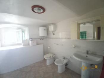 Traditional two-bedroom stone house dated back to 1930. Castiglione Messer Marino. Img20