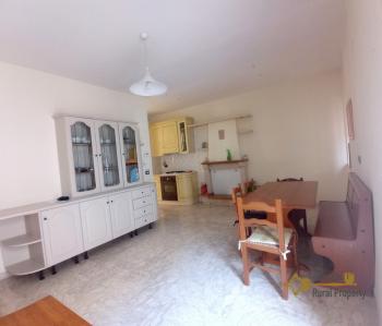 Four - bedroom town house with a large garage, in perfect condition. Acquaviva Collecroce Img7