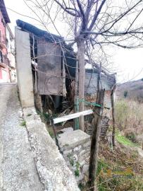 Two-bedroom town house with garage, cellar and 400 sqm of land. Tornareccio Img24