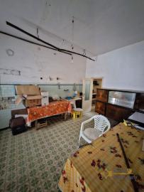 End of terrace town house with cellar, at 25 minutes' drive from the Adriatic Coast. Casalanguida Img17