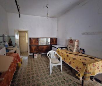 End of terrace town house with cellar, at 25 minutes' drive from the Adriatic Coast. Casalanguida Img18
